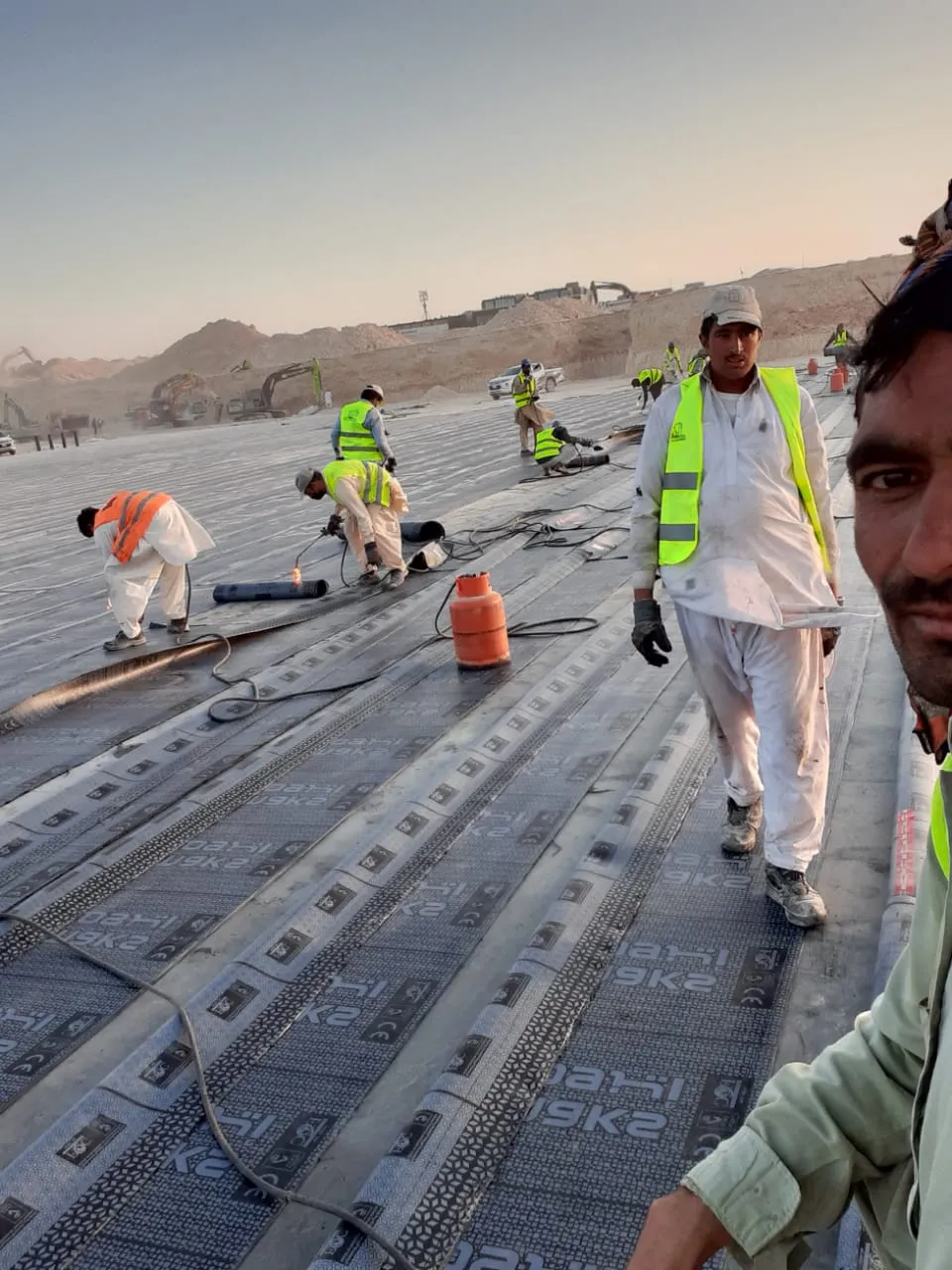عزل رولات بيتومين